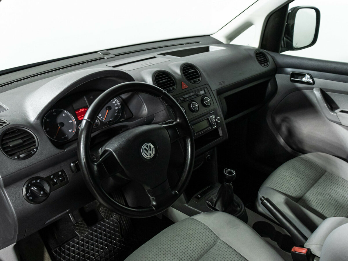 Купить Volkswagen Caddy с пробегом. Фото: #8