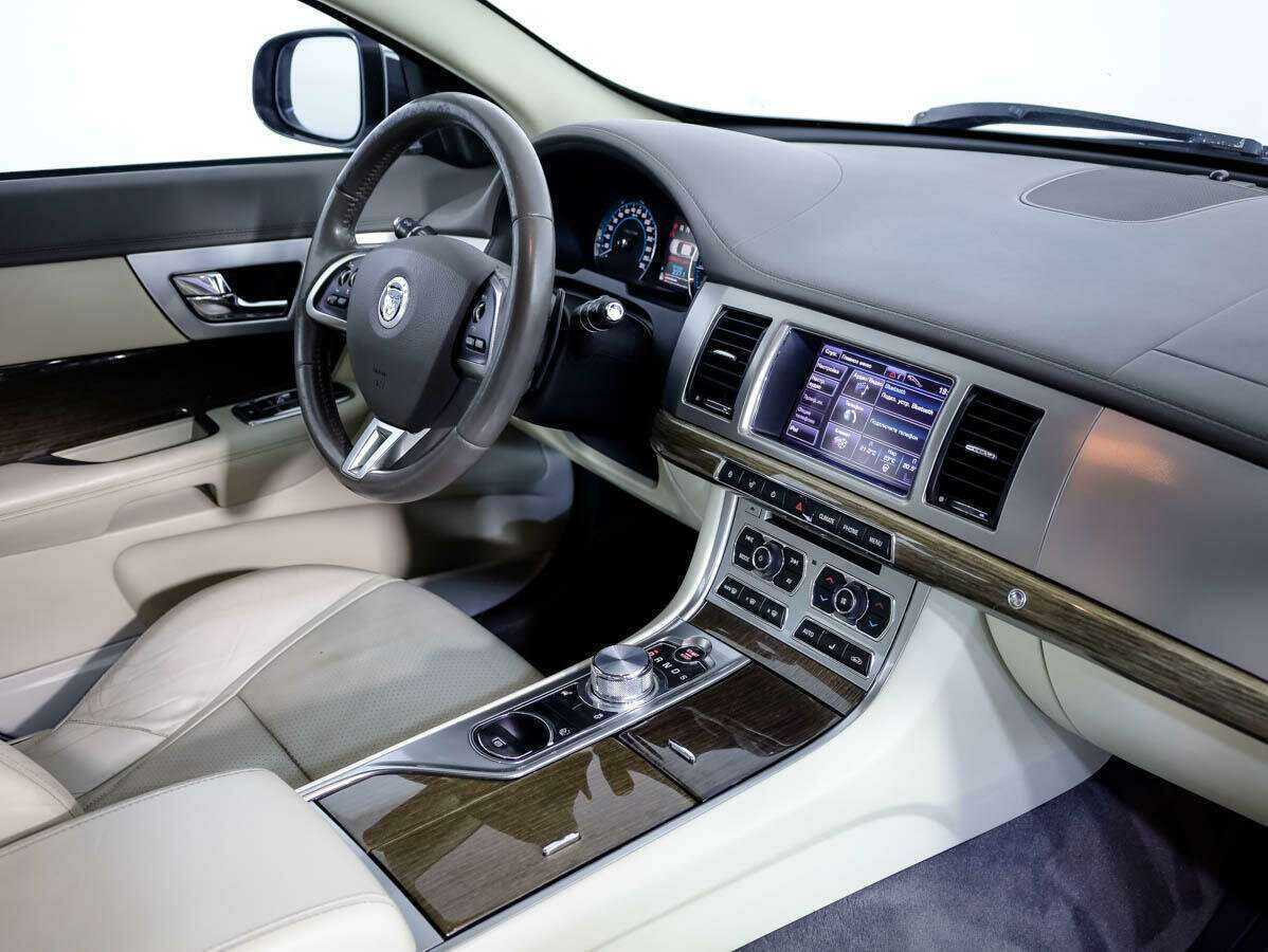 Купить Jaguar XF с пробегом. Фото: #13