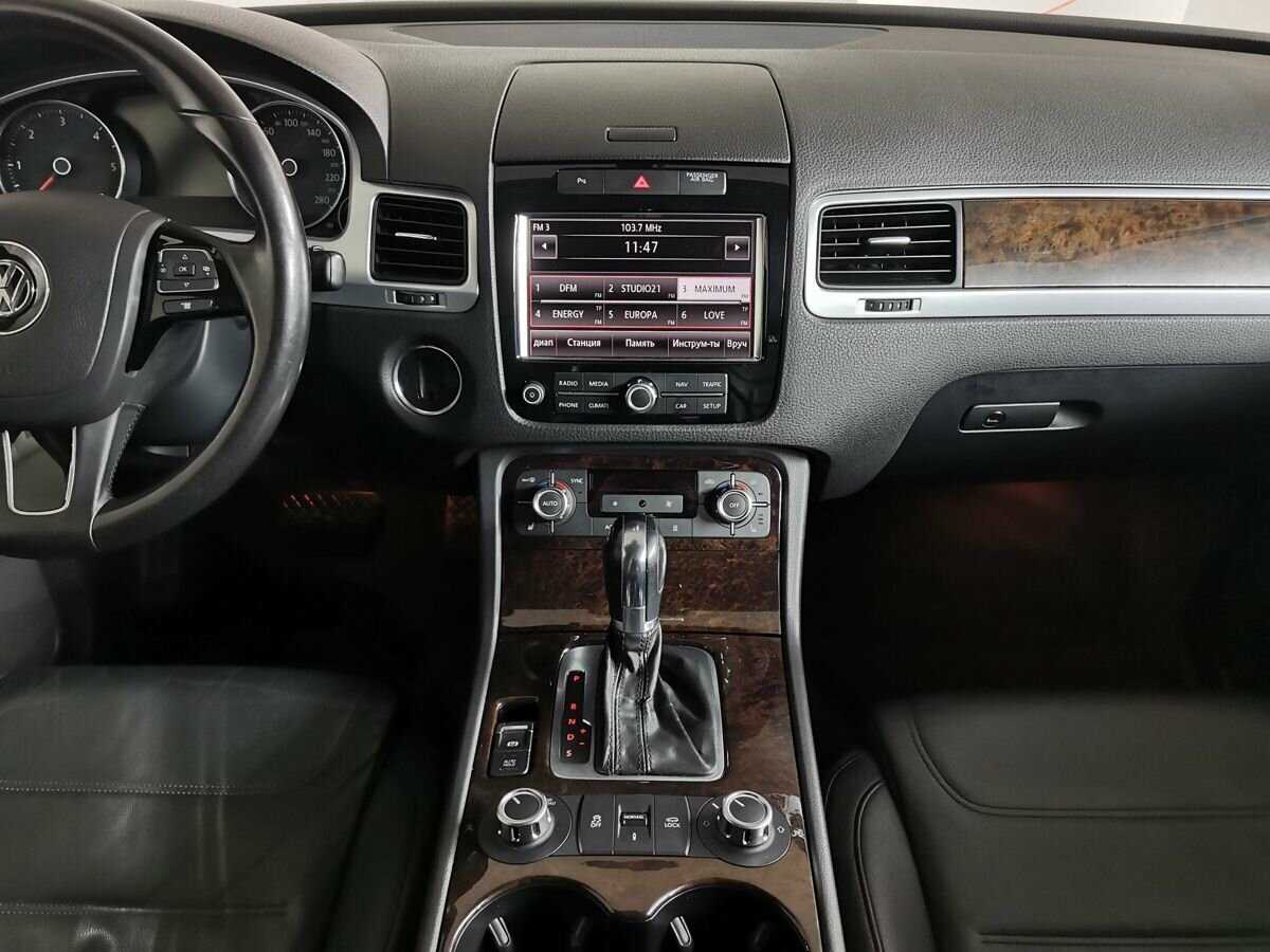 Купить Volkswagen Touareg с пробегом. Фото: #10