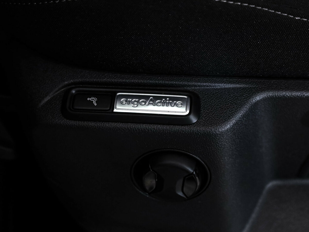Купить Volkswagen Tiguan с пробегом. Фото: #16