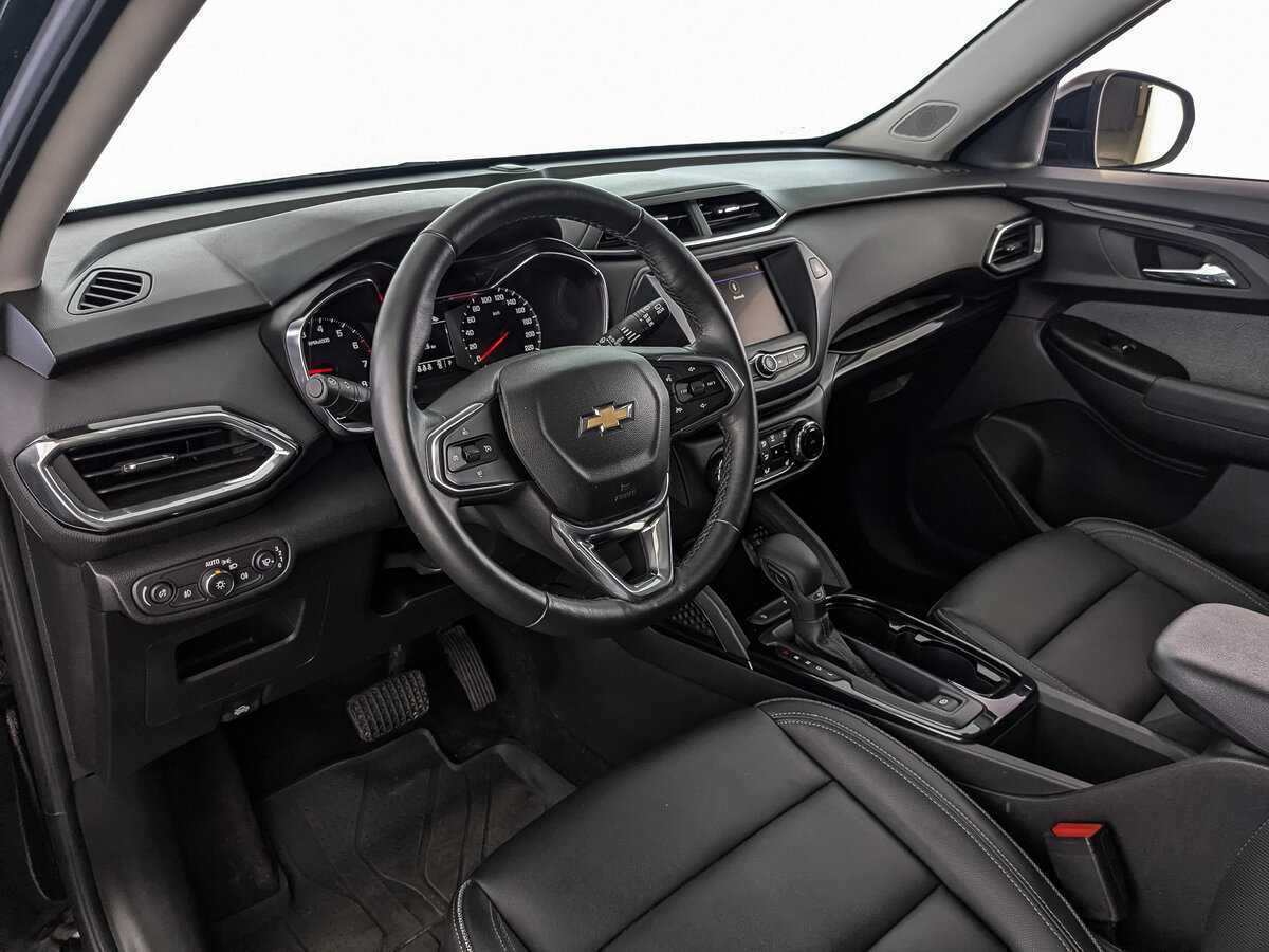 Купить Chevrolet TrailBlazer с пробегом. Фото: #10