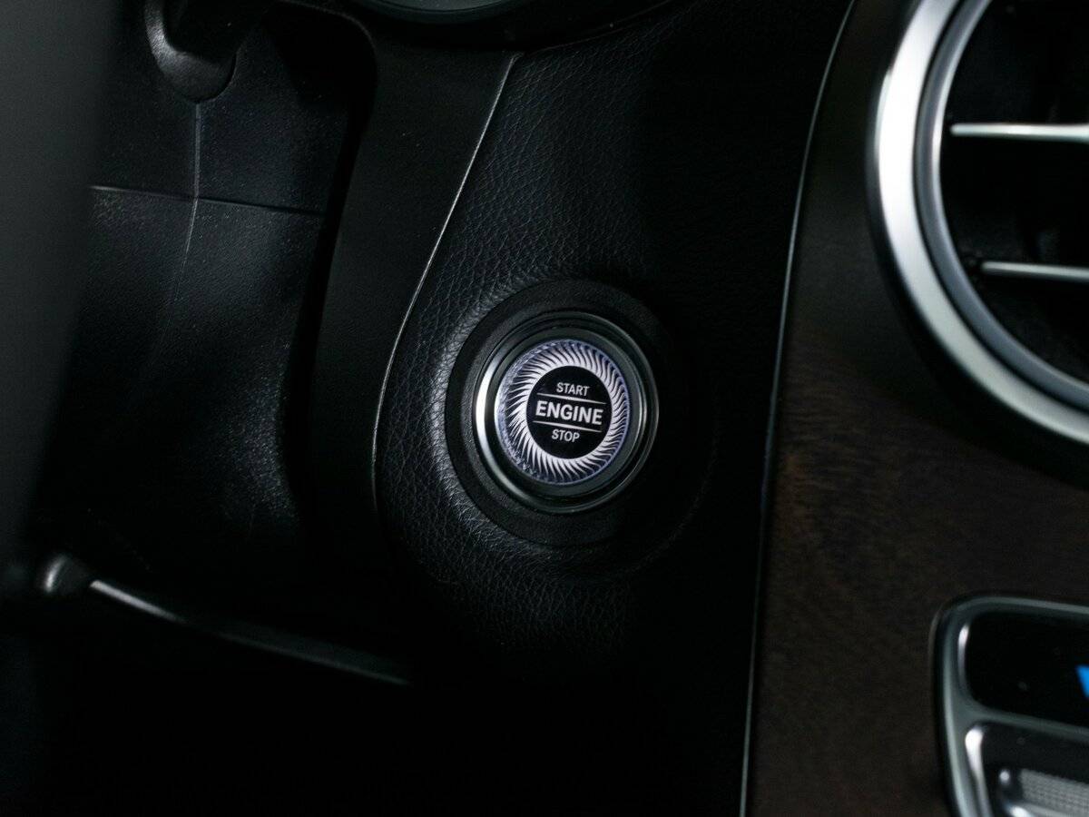 Купить Mercedes-Benz GLC с пробегом. Фото: #16