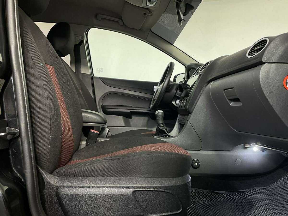 Купить Ford Focus с пробегом. Фото: #13