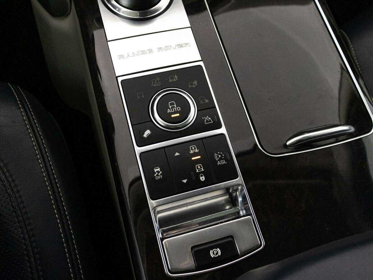 Купить Land Rover Range Rover с пробегом. Фото: #22