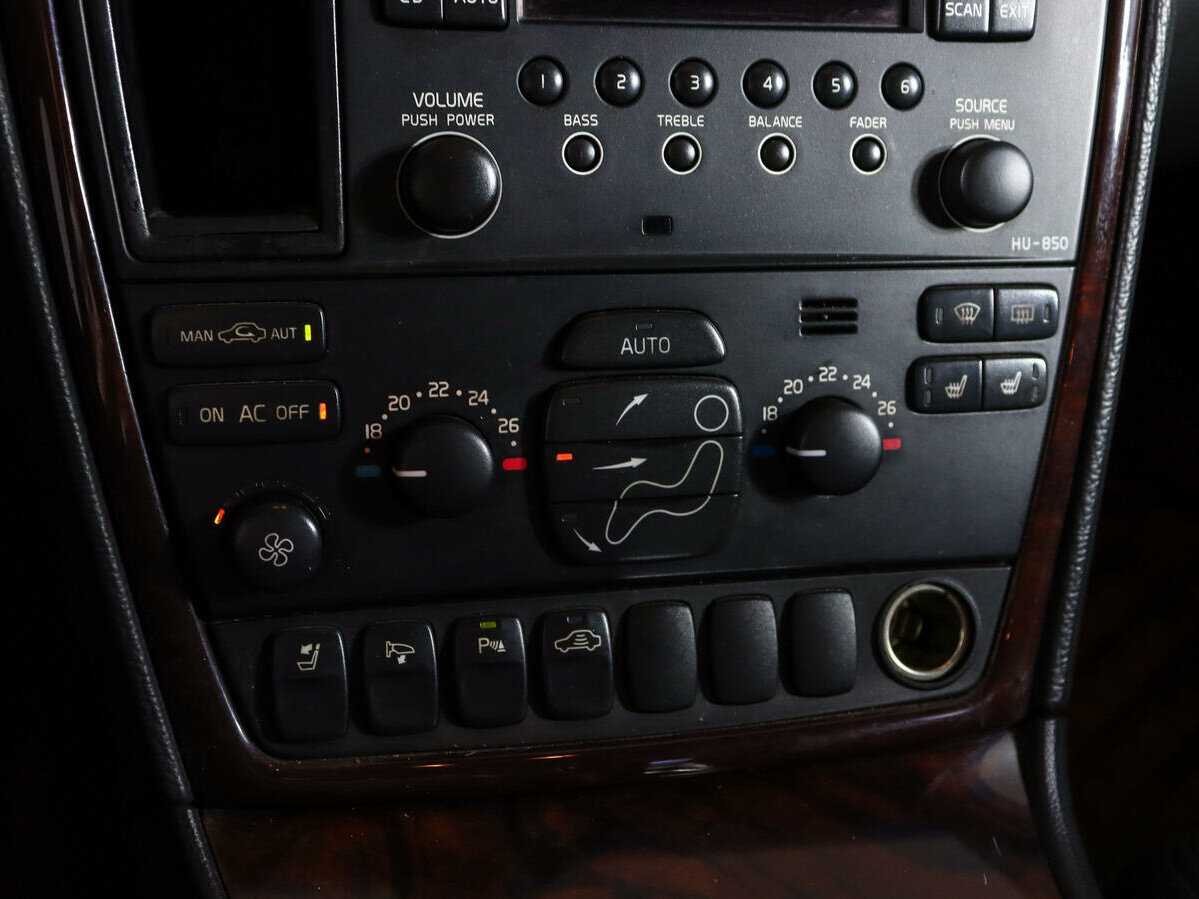 Купить Volvo S60 с пробегом. Фото: #17
