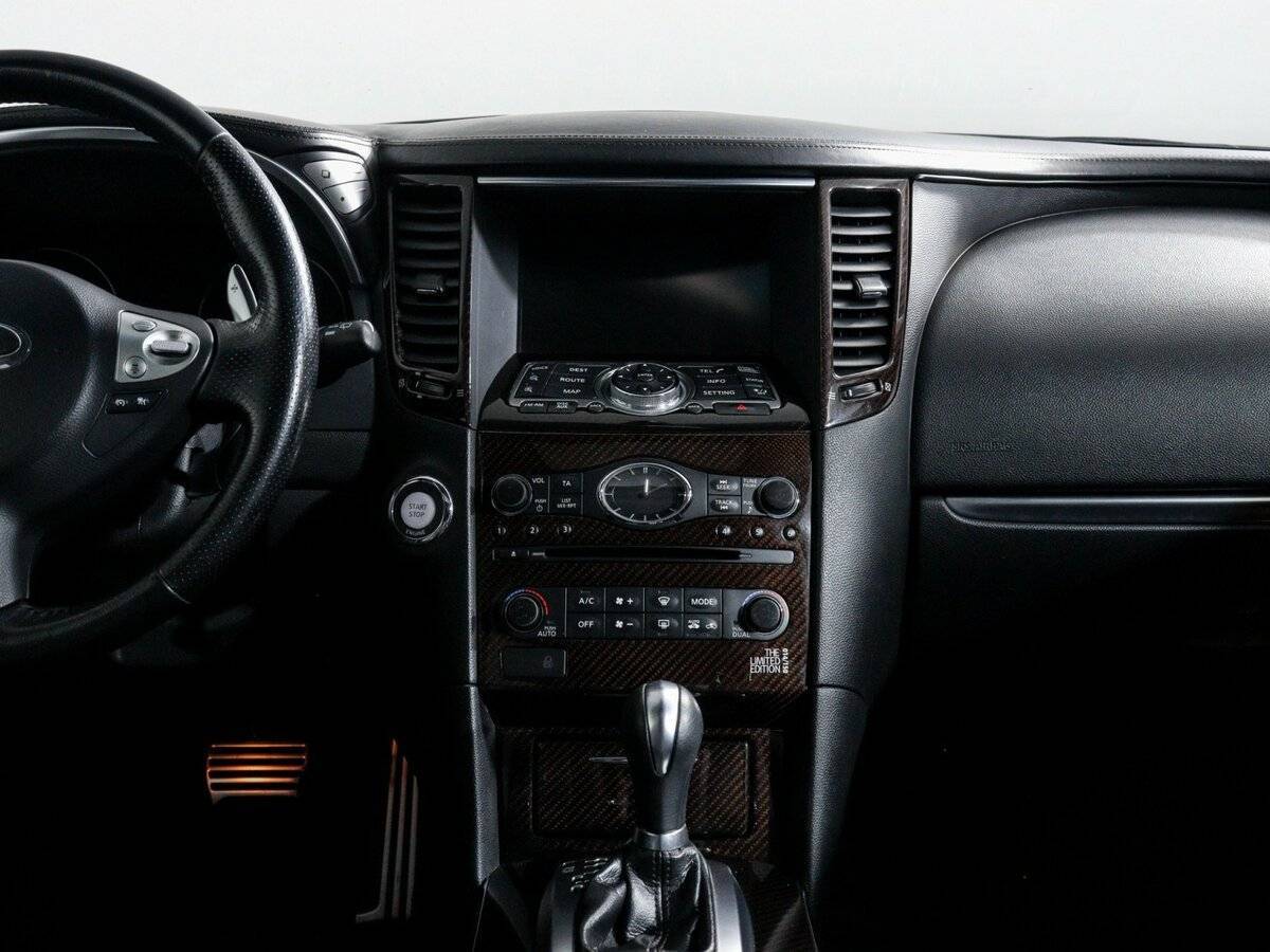 Купить Infiniti FX с пробегом. Фото: #9
