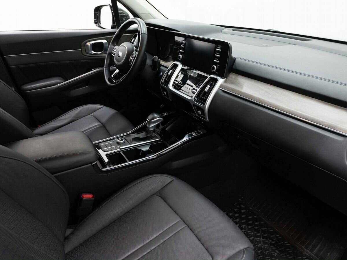 Купить Kia Sorento с пробегом. Фото: #10