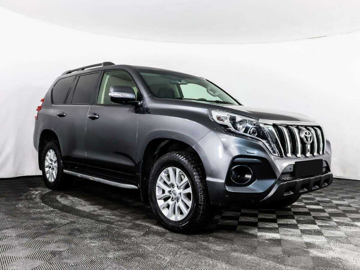 Купить Toyota Land Cruiser Prado с пробегом. Фото: #2