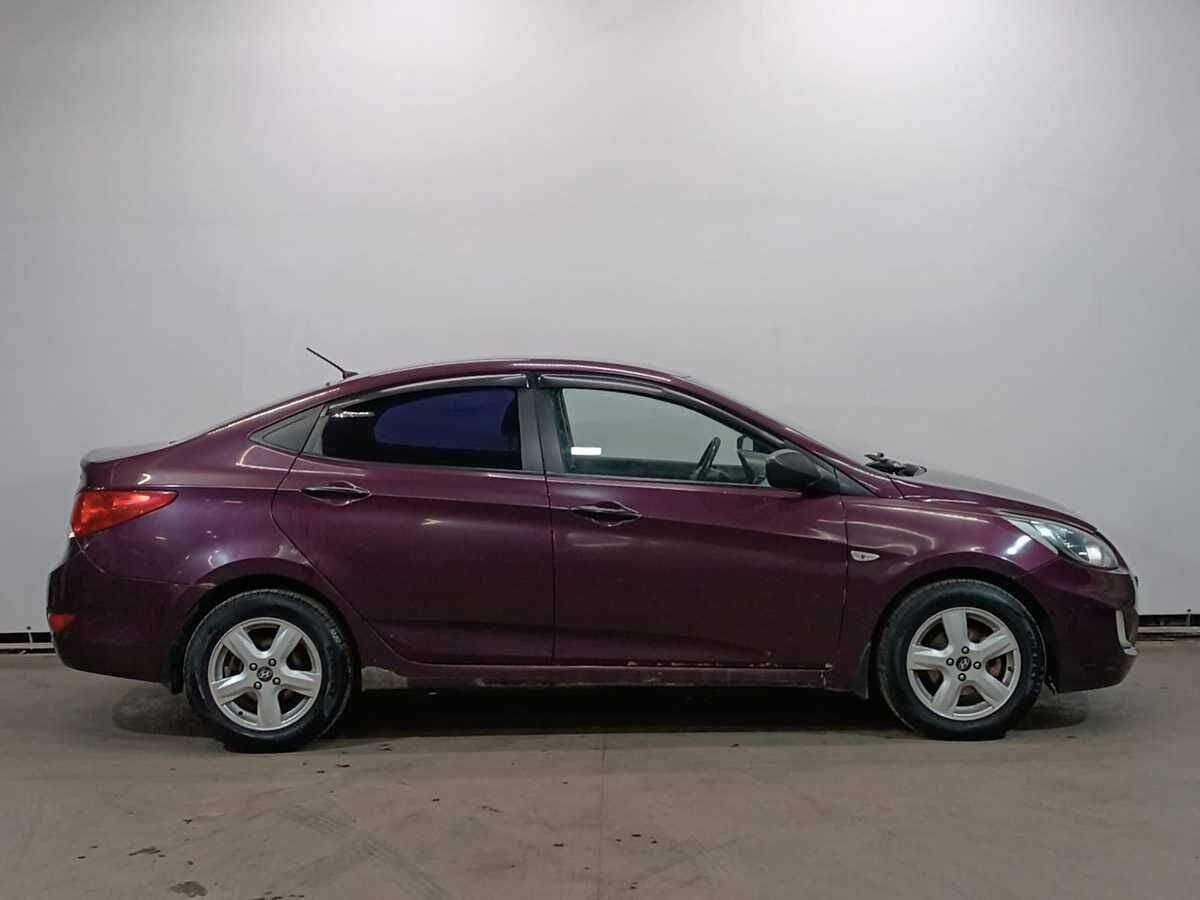 Купить Hyundai Solaris с пробегом. Фото: #3