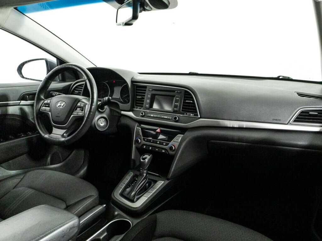Купить Hyundai Elantra с пробегом. Фото: #8