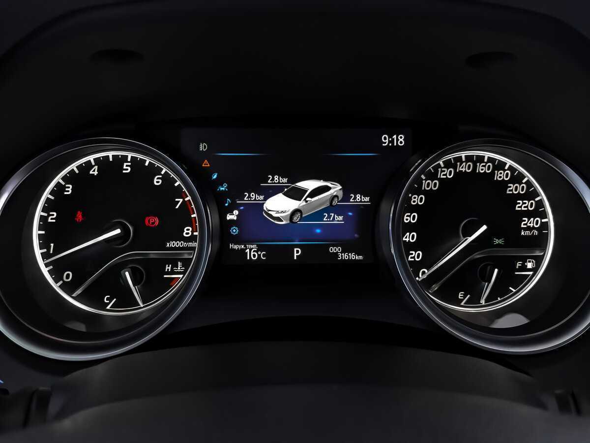 Купить Toyota Camry с пробегом. Фото: #12