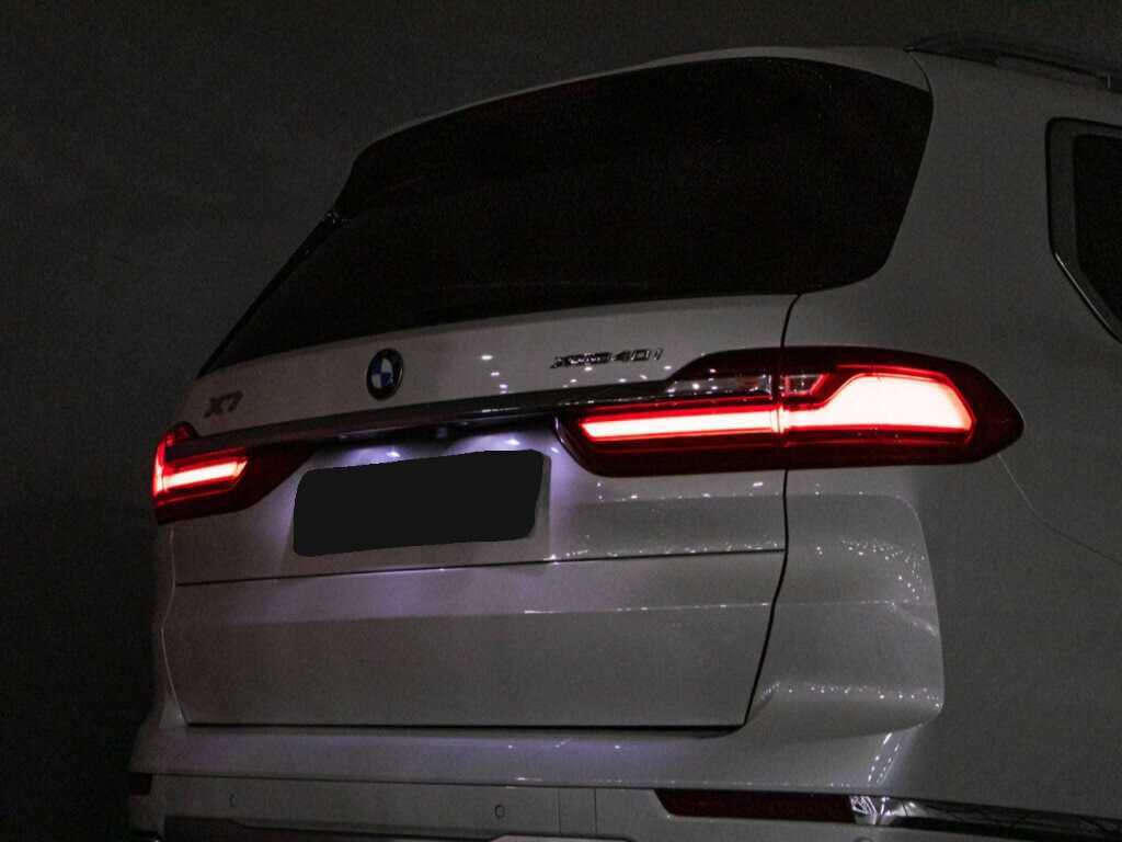 Купить BMW X7 с пробегом. Фото: #30