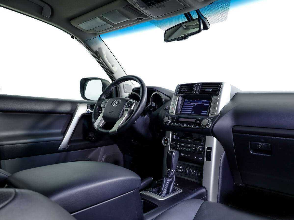 Купить Toyota Land Cruiser Prado с пробегом. Фото: #7