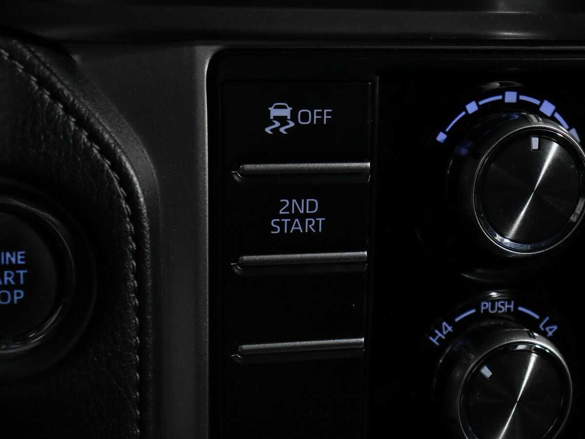 Купить Toyota Land Cruiser Prado с пробегом. Фото: #25
