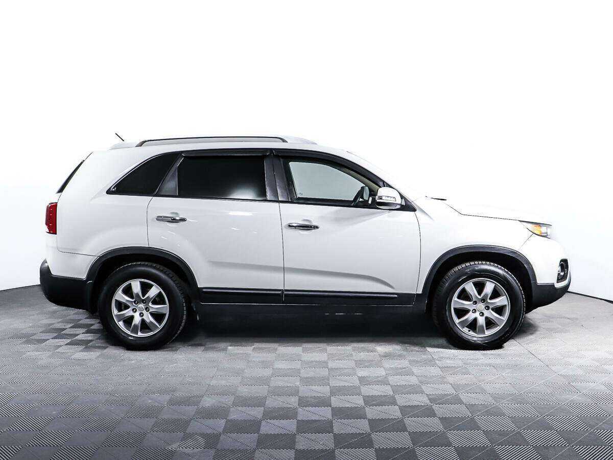 Купить Kia Sorento с пробегом. Фото: #3