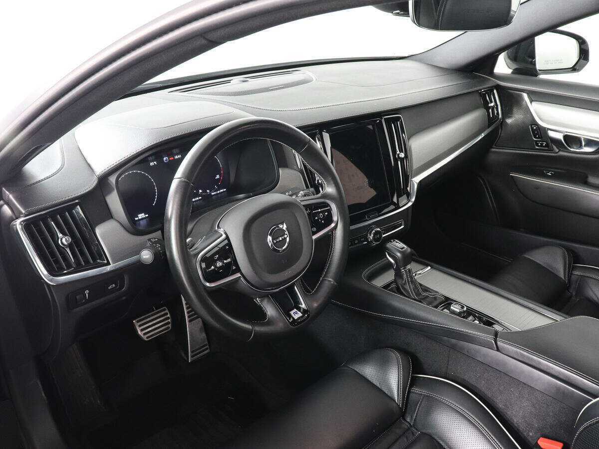 Купить Volvo S90 с пробегом. Фото: #8