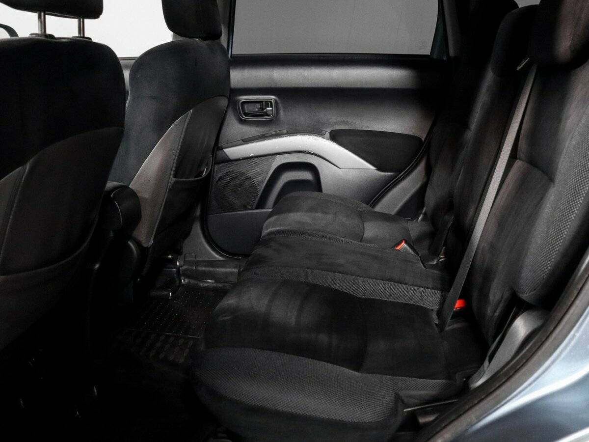 Купить Mitsubishi Outlander с пробегом. Фото: #6