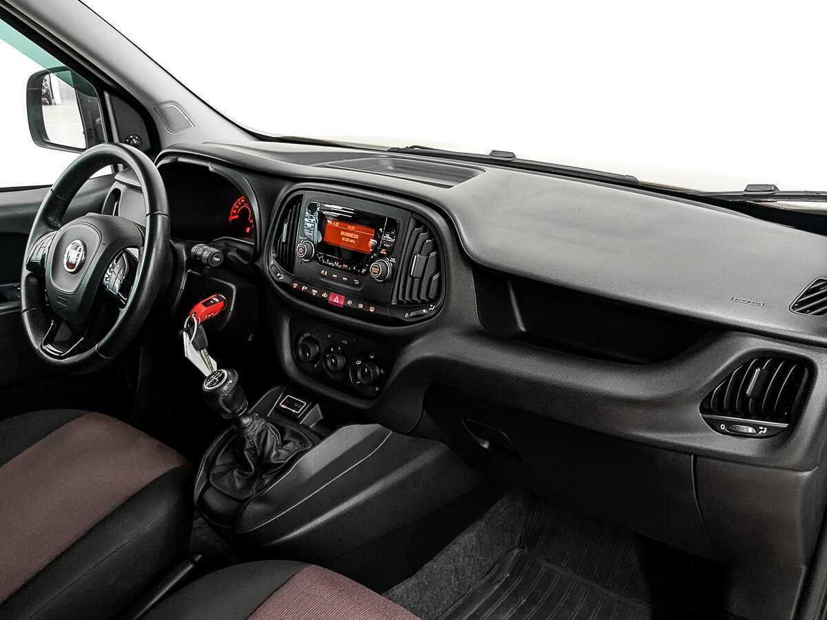 Купить Fiat Doblo с пробегом. Фото: #12