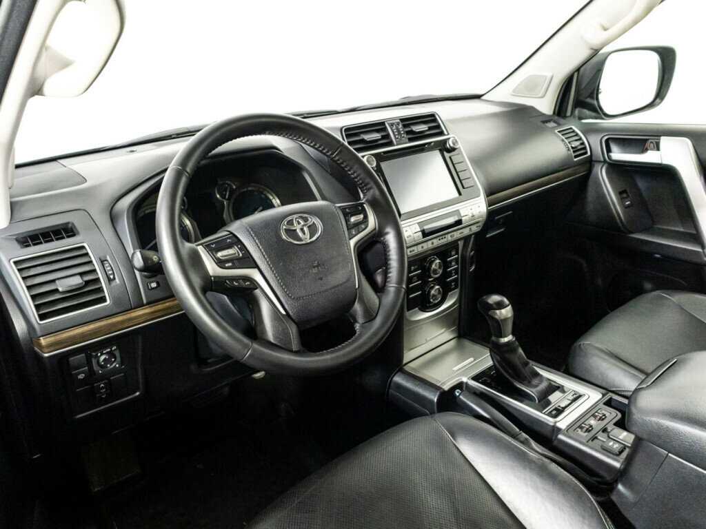 Купить Toyota Land Cruiser Prado с пробегом. Фото: #10