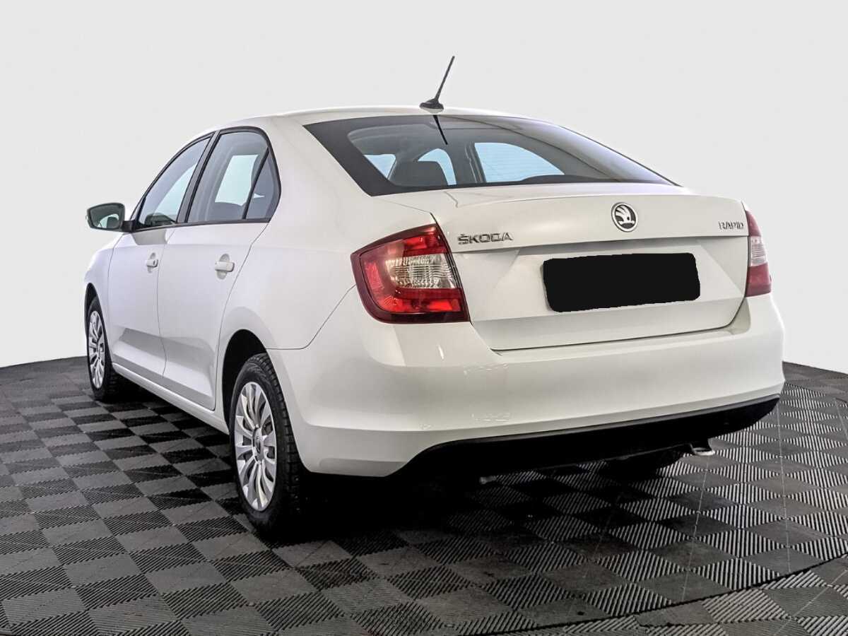 Купить Skoda Rapid с пробегом. Фото: #6