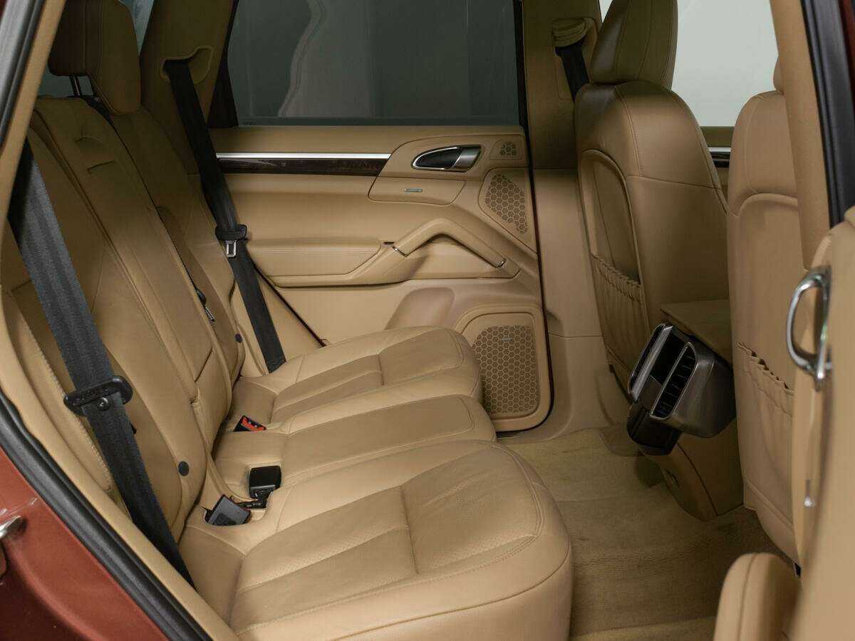 Купить Porsche Cayenne с пробегом. Фото: #13