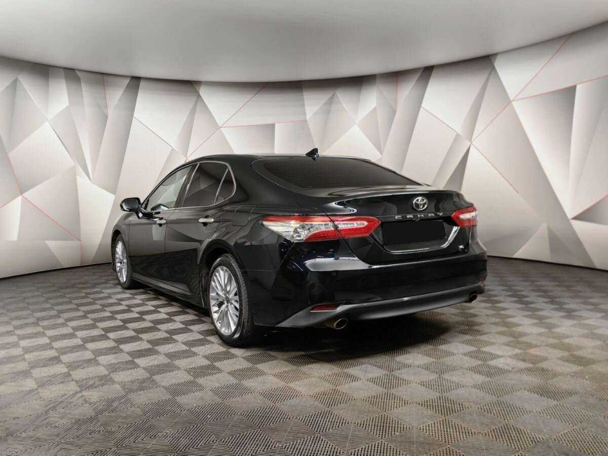 Купить Toyota Camry с пробегом. Фото: #3