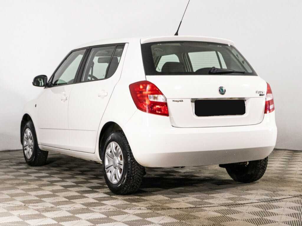 Купить Skoda Fabia с пробегом. Фото: #6