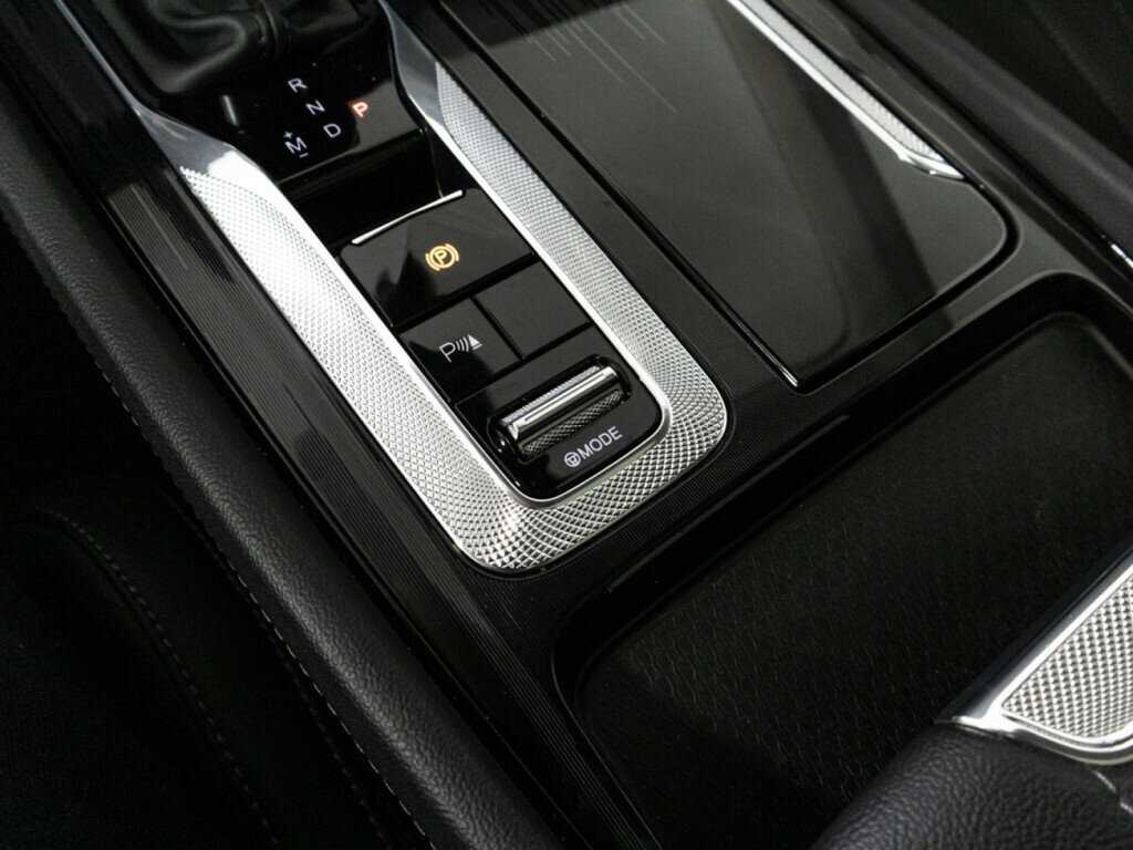 Купить Hongqi H5 с пробегом. Фото: #17