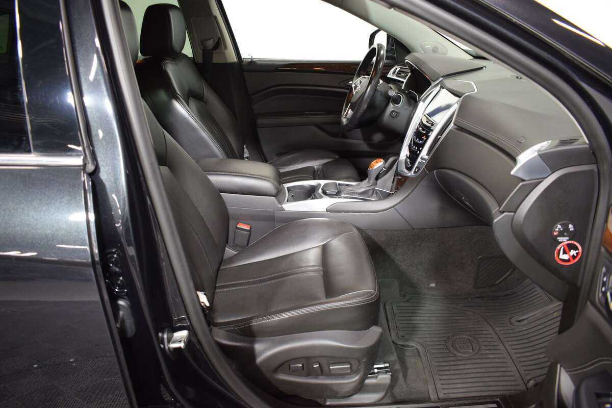 Купить Cadillac SRX с пробегом. Фото: #13