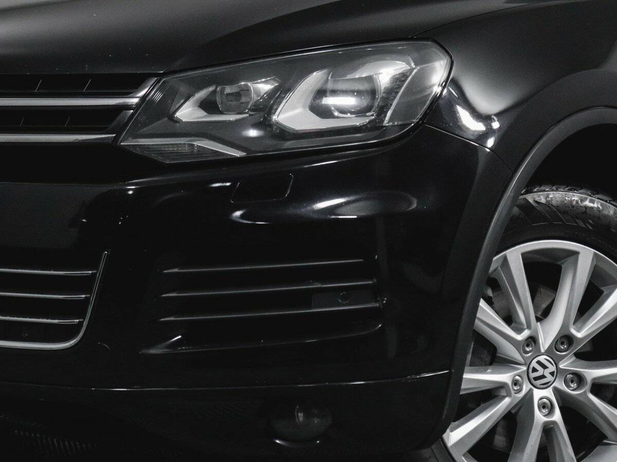 Купить Volkswagen Touareg с пробегом. Фото: #16