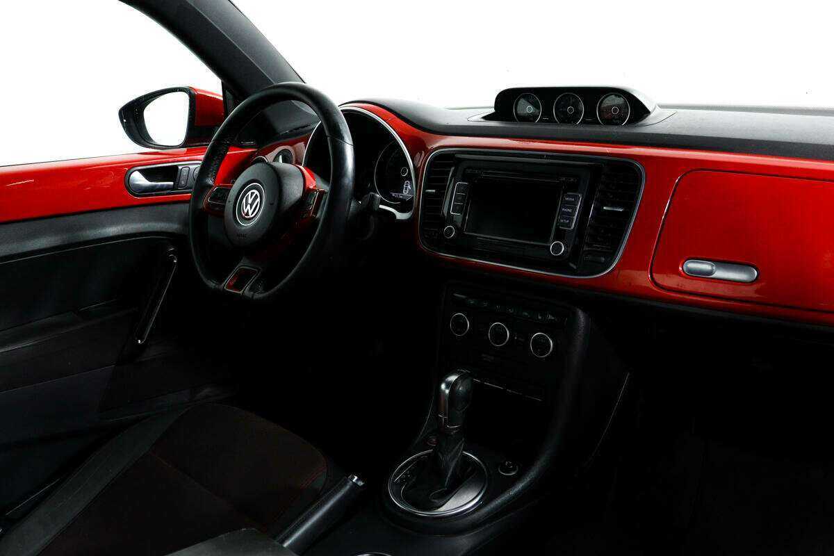 Купить Volkswagen Beetle с пробегом. Фото: #7