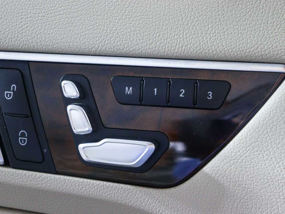 Купить Mercedes-Benz E-Класс с пробегом. Фото: #13