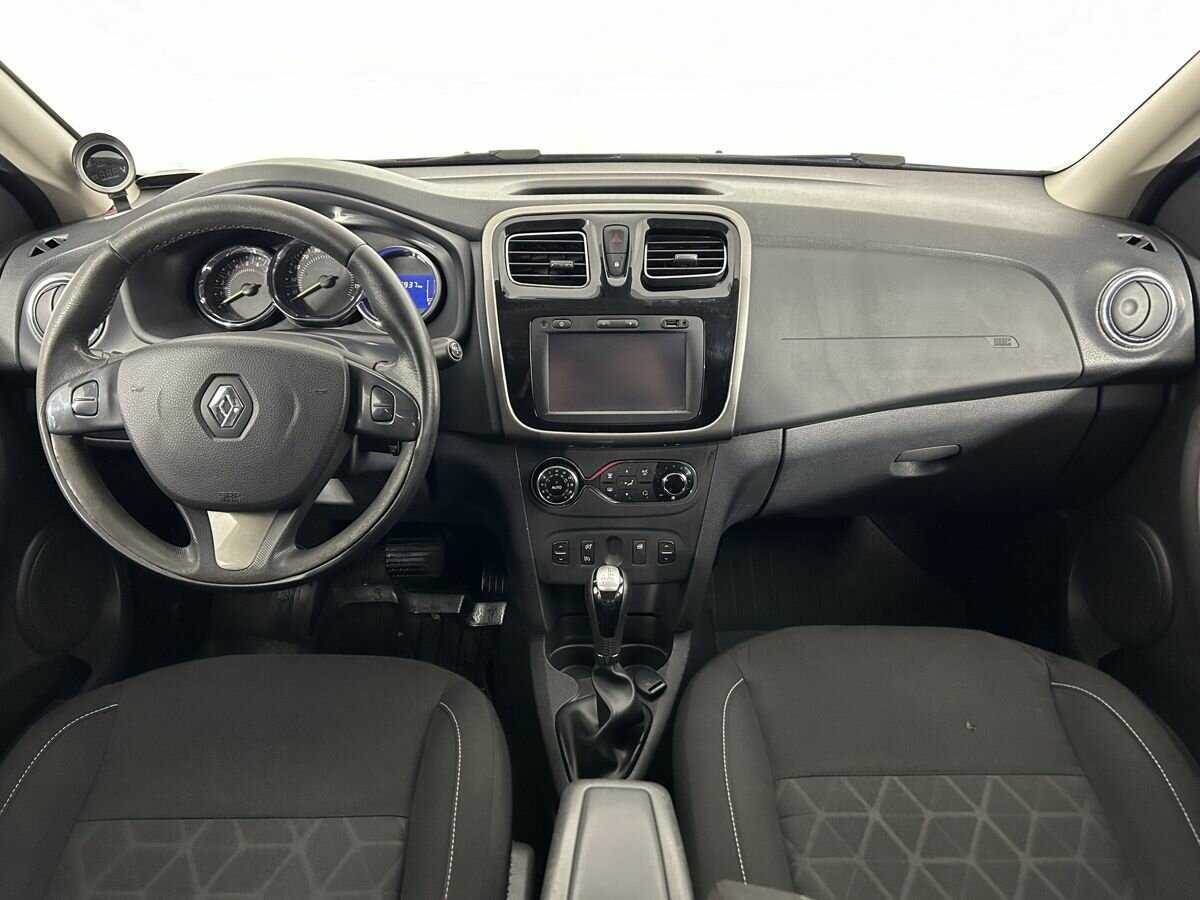Купить Renault Sandero с пробегом. Фото: #6
