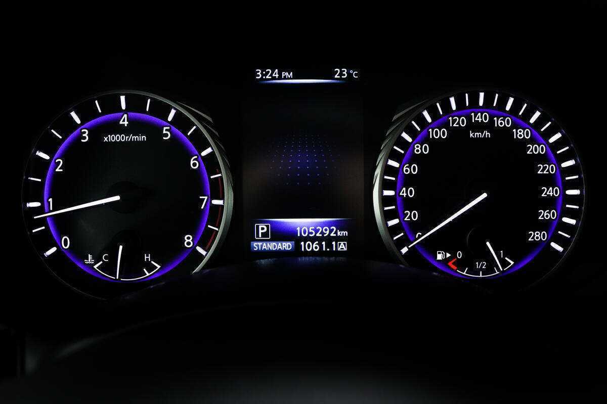 Купить Infiniti Q50 с пробегом. Фото: #9