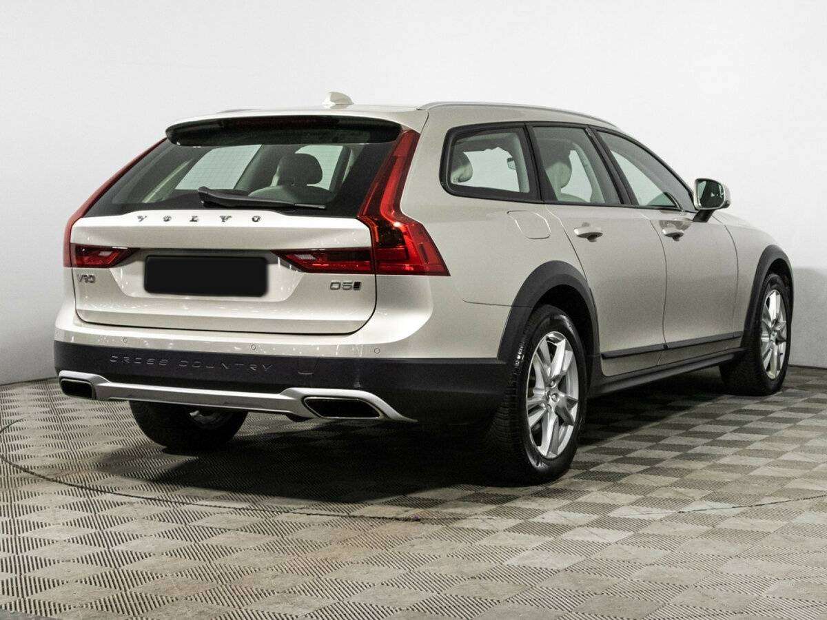 Купить Volvo V90 Cross Country с пробегом. Фото: #4