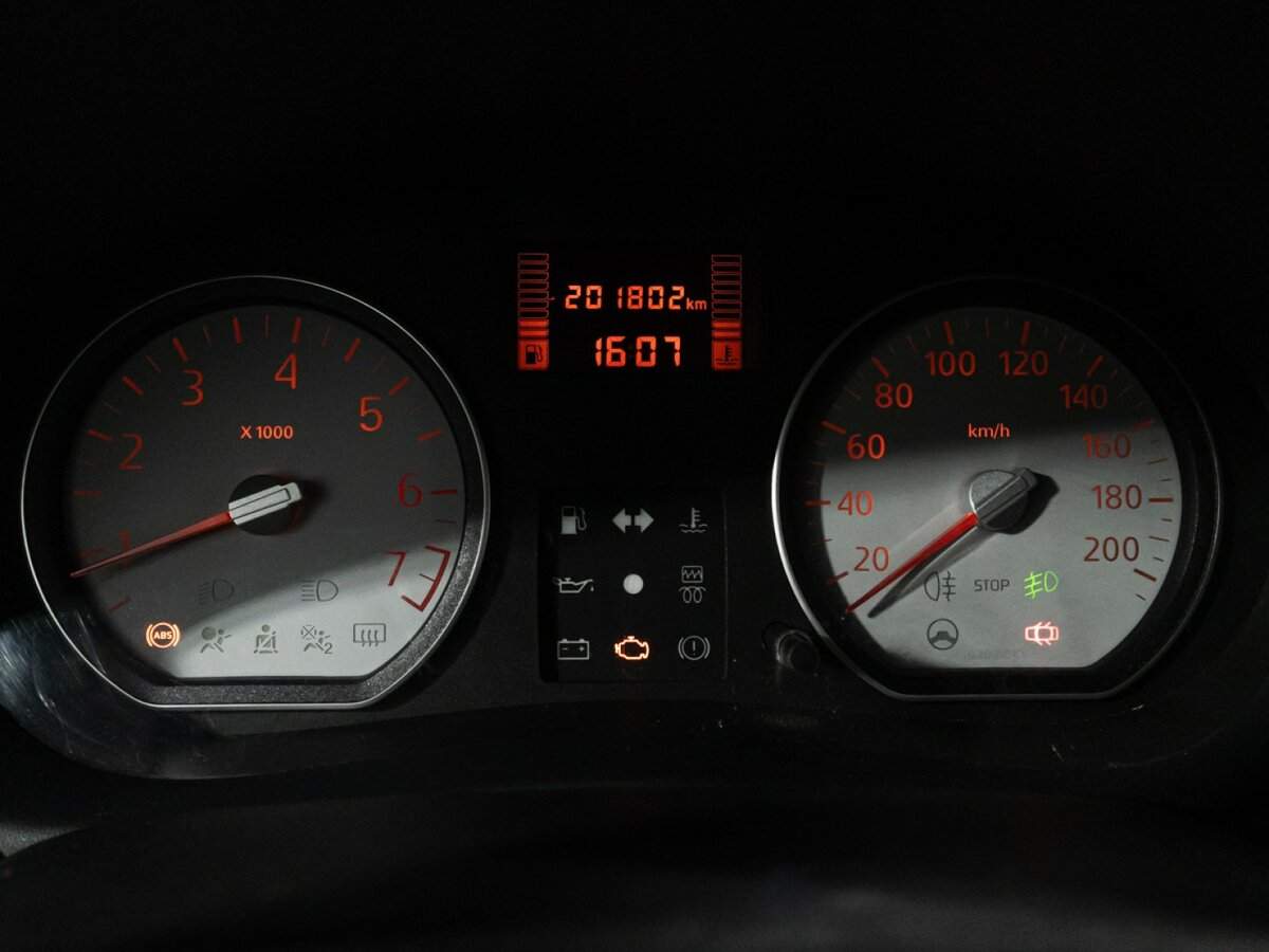 Купить Renault Logan с пробегом. Фото: #11