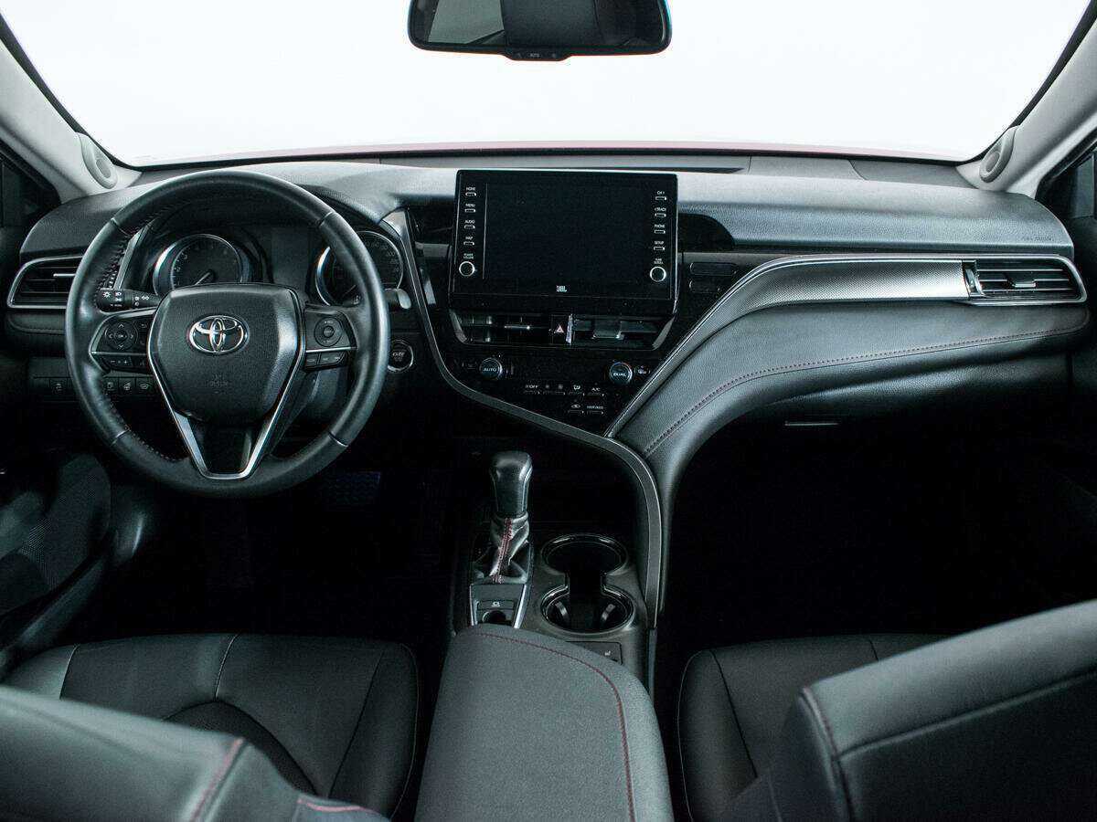 Купить Toyota Camry с пробегом. Фото: #11