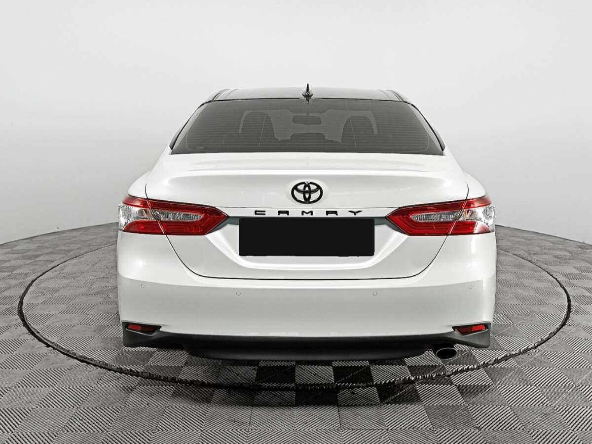 Купить Toyota Camry с пробегом. Фото: #4