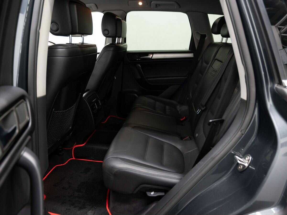 Купить Volkswagen Touareg с пробегом. Фото: #8