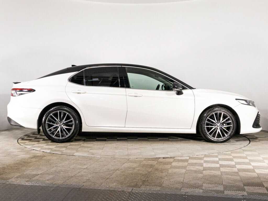 Купить Toyota Camry с пробегом. Фото: #3
