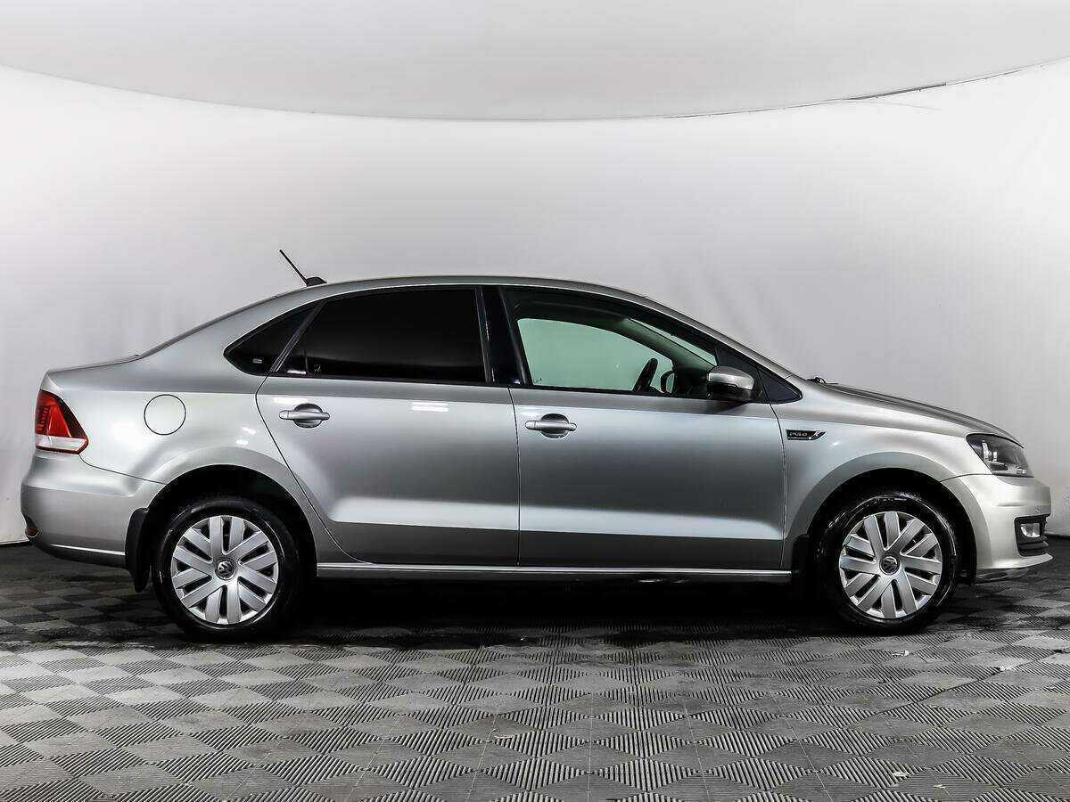 Купить Volkswagen Polo с пробегом. Фото: #3