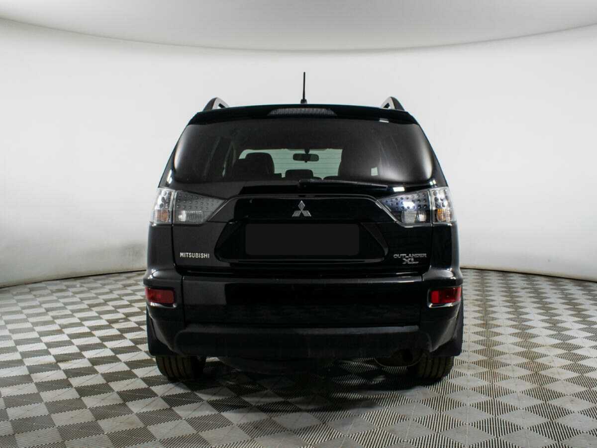 Купить Mitsubishi Outlander с пробегом. Фото: #3