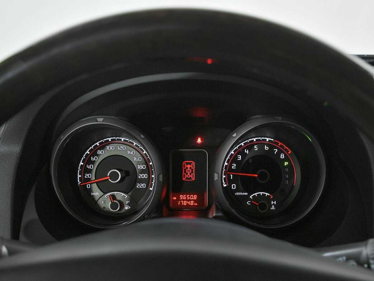 Купить Mitsubishi Pajero с пробегом. Фото: #6