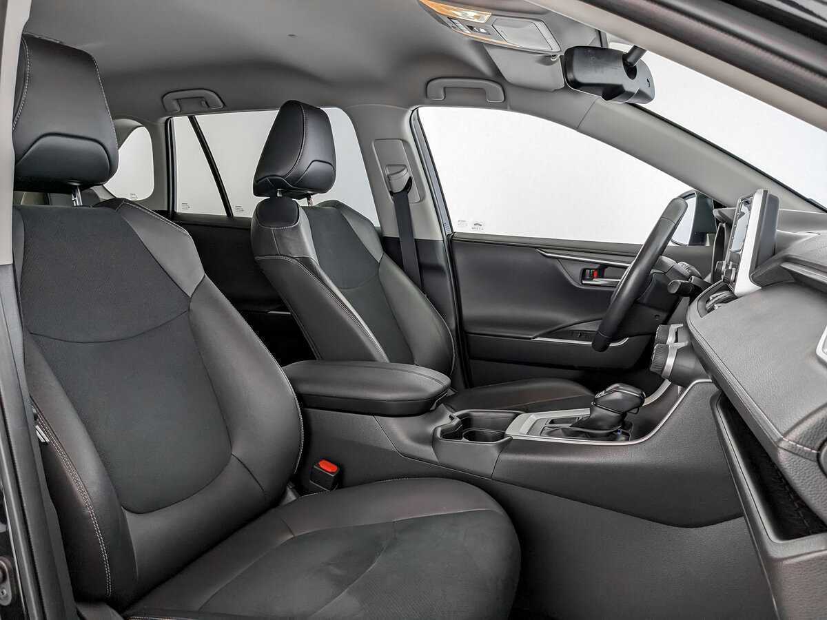 Купить Toyota RAV4 с пробегом. Фото: #18