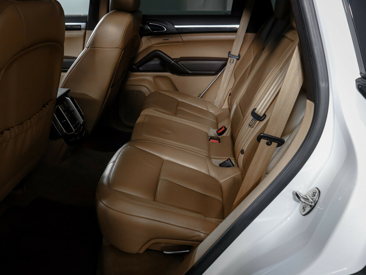 Купить Porsche Cayenne с пробегом. Фото: #9