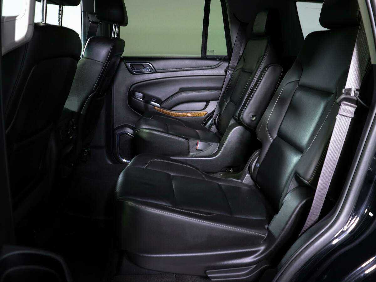 Купить Chevrolet Tahoe с пробегом. Фото: #9