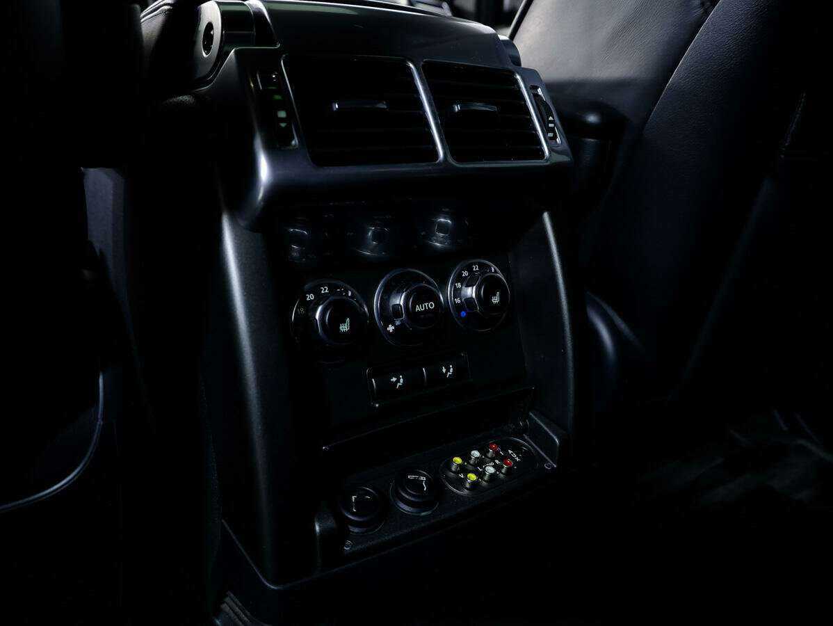 Купить Land Rover Range Rover с пробегом. Фото: #14