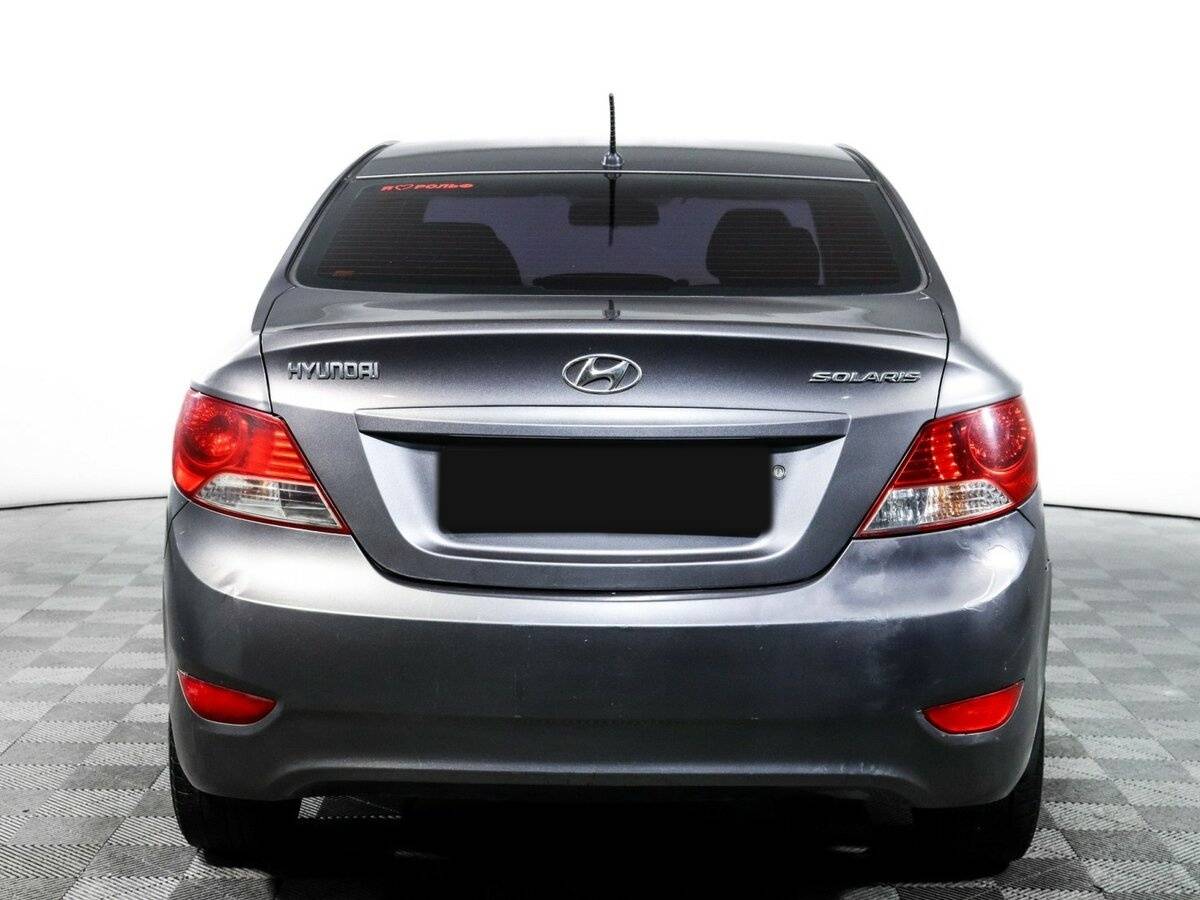 Купить Hyundai Solaris с пробегом. Фото: #4