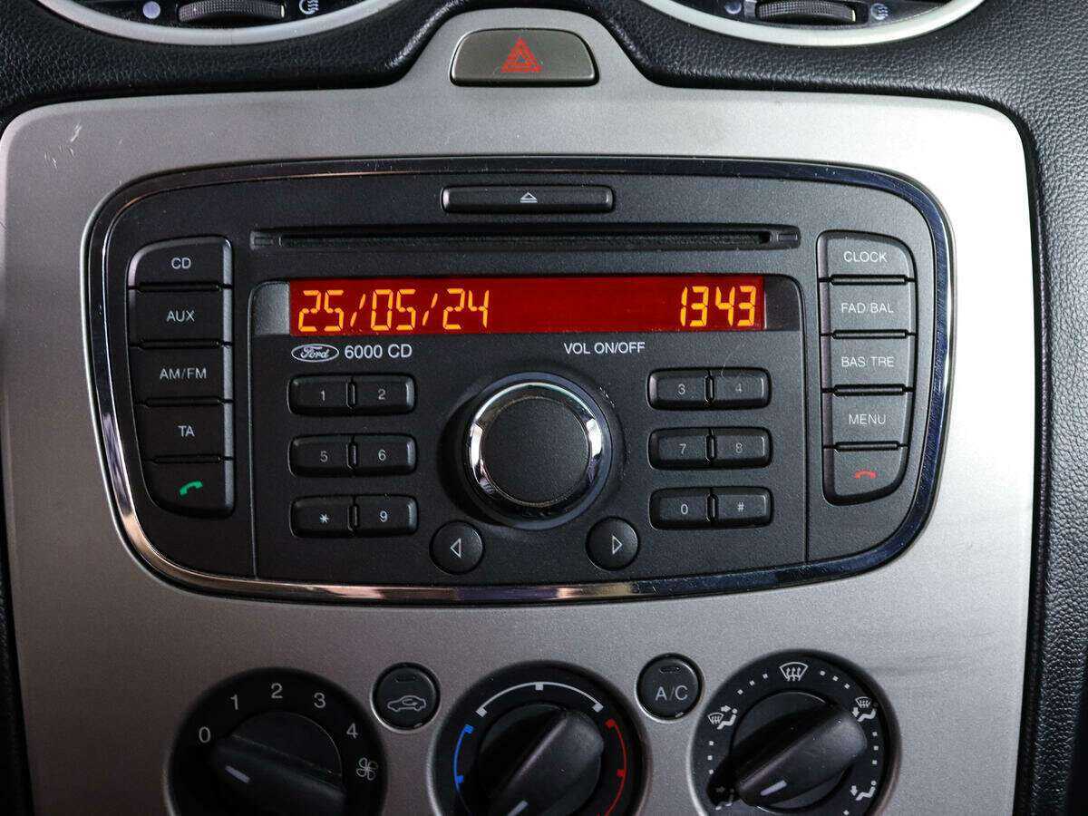 Купить Ford Focus с пробегом. Фото: #15