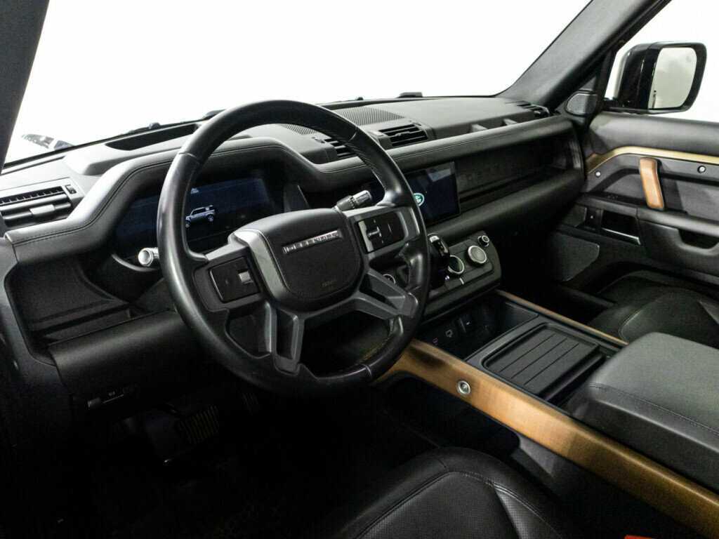 Купить Land Rover Defender с пробегом. Фото: #7